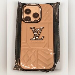 LV Beige Bling Quilted I Phone 16 Pro Phn Case (UNBRANDED)
